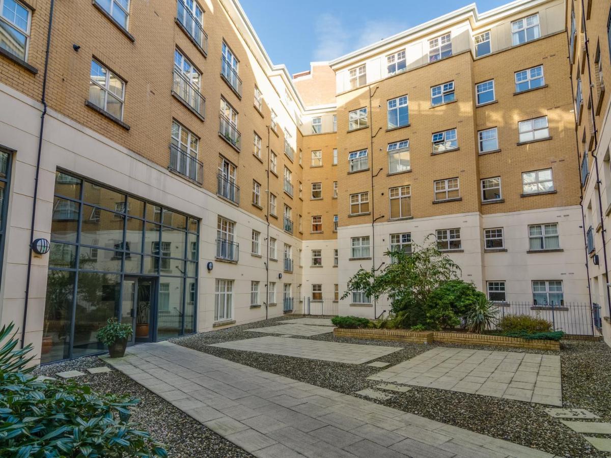 Central Belfast Apartments Alfred Street Buitenkant foto