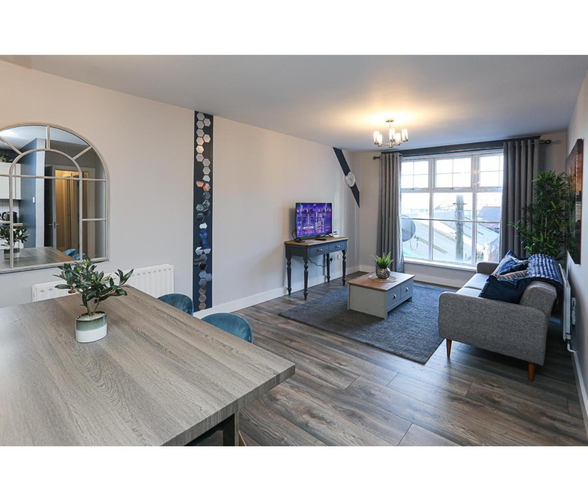 Central Belfast Apartments Alfred Street Buitenkant foto